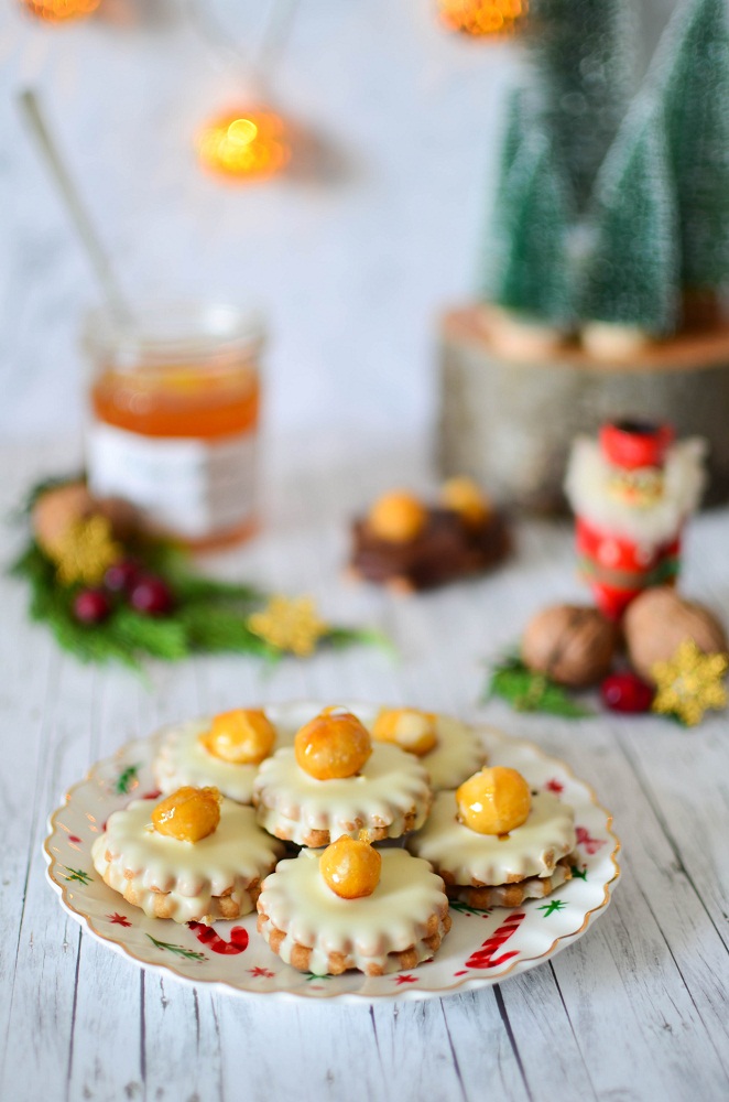 Orangen-Schoko-Plätzchen mit karamellisierter Macadamia - The Culinary ...